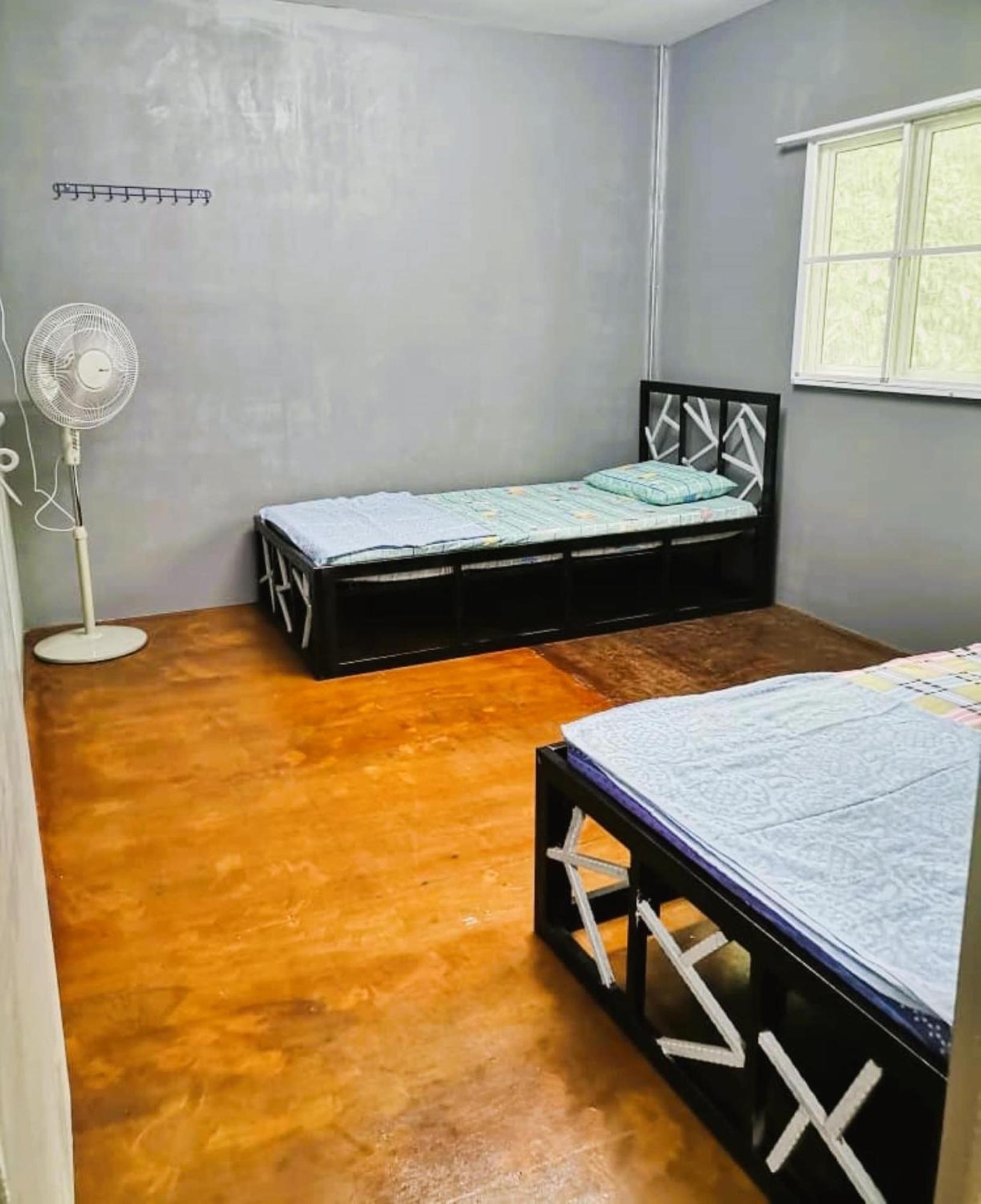 Oyo Home 90491 Flinstone Lodge Kota Kinabalu Exterior photo